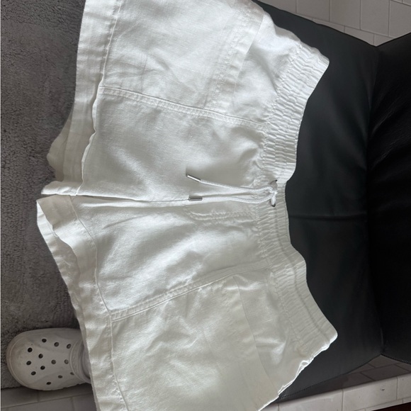 Athleta Cabo Linen 4 white shorts - Picture 4 of 4